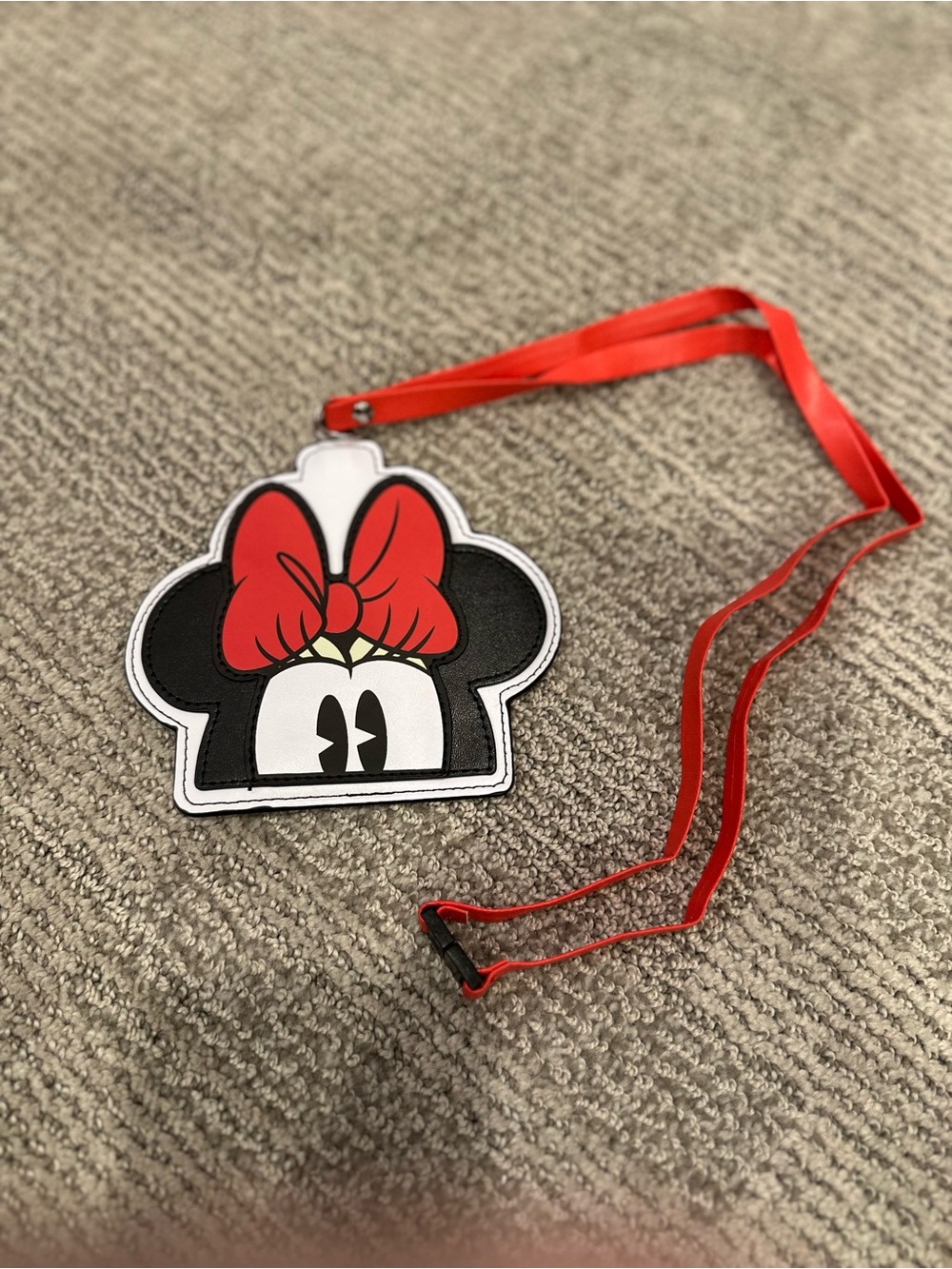 Disney Parks Minnie Mouse Luggage Tag / ID Badge Holder